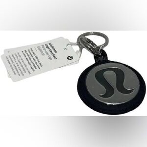 Lululemon logo keychain NWT